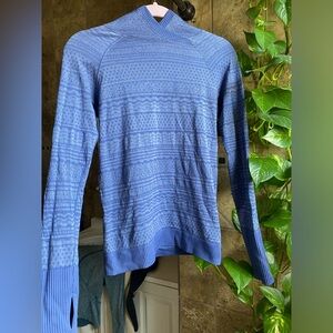 Lululemon hooded running top